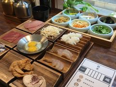 -银米·云南传统过桥米线(双廊黑金冠店)