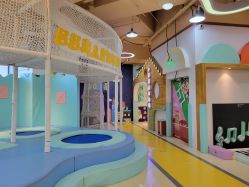 -多多淘儿童体验中心(重庆来福士店)