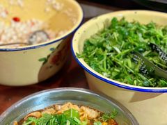 -柳州肥姨妈大骨螺蛳粉(曹路店)