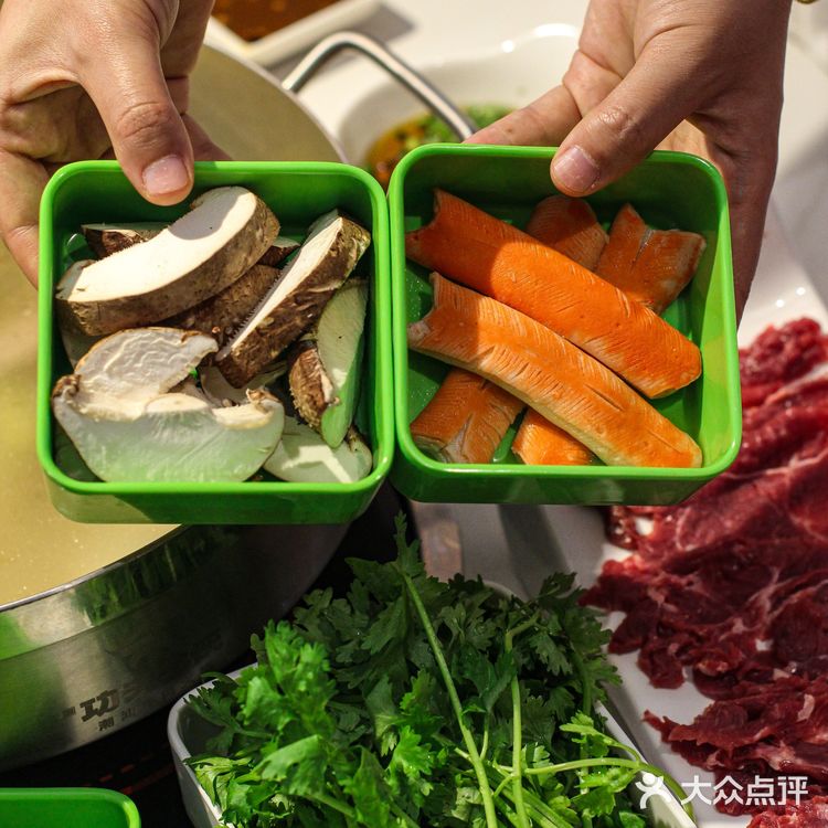 东郊这家牛肉火锅怎么每天都那么多人！