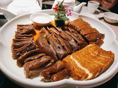 卤水狮头鹅三拼-尚一汤·粤菜海鲜(环球港店)