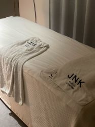 -JNK皮肤管理中心