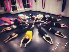 -舞佳舞空中瑜伽馆