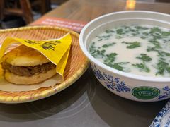 -穆得·老周家牛肉烧饼(普利街店)