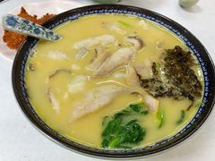 招牌黄鱼面-明呈黄鱼面馆(斜土路店)