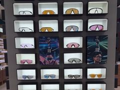 -LensCrafters亮视点(东方新天地店)