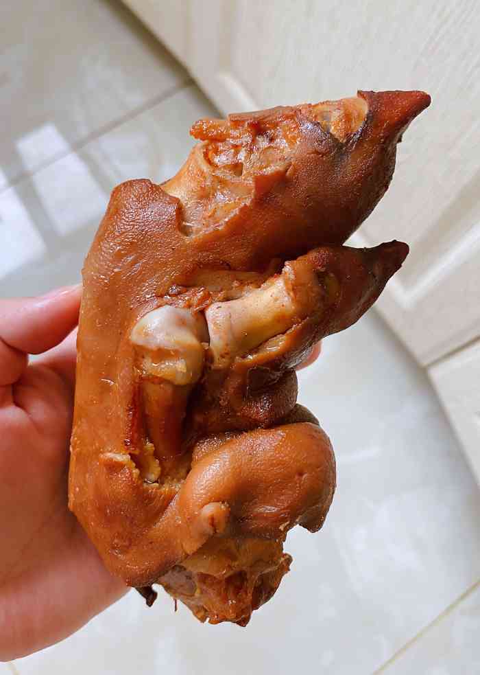 刘记猪手-"家里的熟食基本上都是他们家的,尤其是猪手.