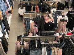 -H&M(鹏欣水游城店)