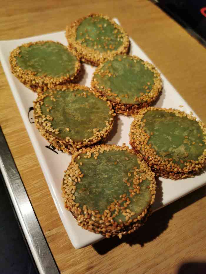 余小二双拼烤鱼(龙湖虹桥天街店)-"晚饭在这家吃的,下雨天没多少人