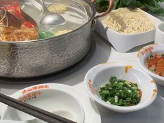 -花田里捞牛火锅(天润店)