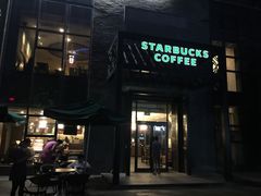 -星巴克(南宁民歌湖店)