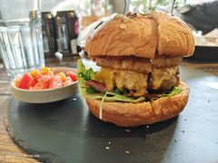 -HIGH FIVE哈福手工汉堡(桂林路店)