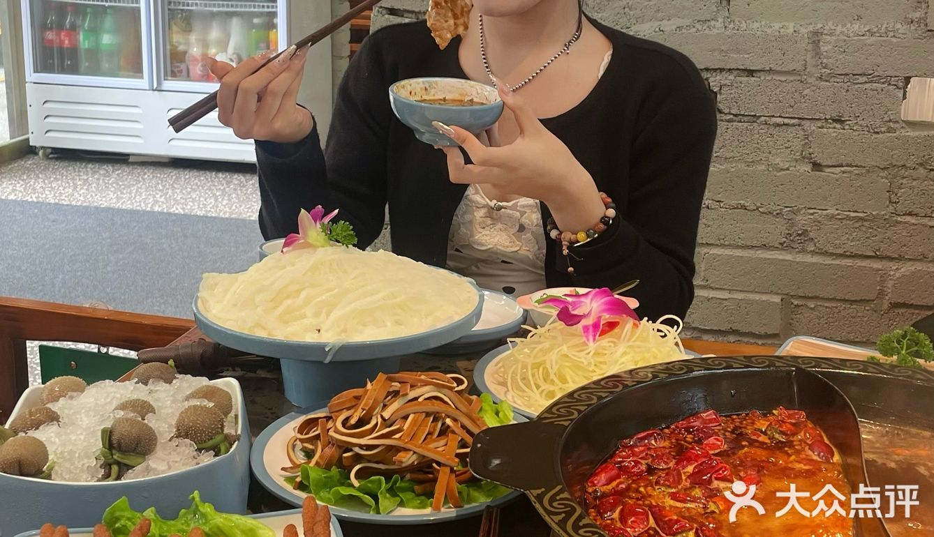  蒙自重庆崽儿火锅，等你来体验！蒙自火锅