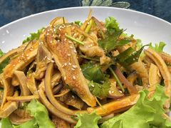 -三江源美食城