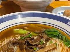 -霸蛮湖南菜·牛肉粉(荣京西街店)