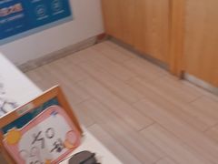 -天空之镜眼镜店蔡司依视路授权店(天通苑店)