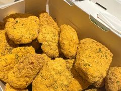 -BHC炸鸡(明洞总店)