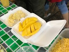 榴莲糯米饭-芒果糯米饭摊子