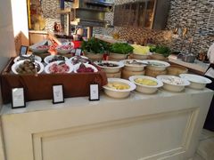 -海口绿发希尔顿酒店-田园汇自助餐·三文鱼·海鲜