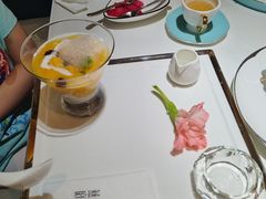 -燕庭·纯燕窝·甜品下午茶(南京西路店)