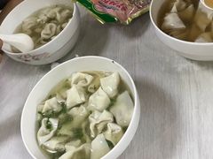 小馄饨-周震馄饨