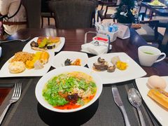 -三亚湾海居铂尔曼度假酒店