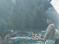 -安吉龙王山峡谷漂流