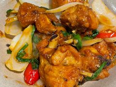 -Cuc Gach Quan Restaurant