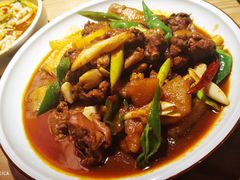 新疆大盘鸡-谷丽麦馕新疆菜·清真(步步高梅溪新天地店)