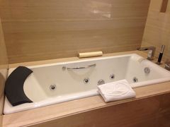 永恒朗悦酒店-永恒朗悦酒店(广西大学地铁站大学东路万达广场店)