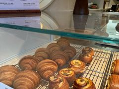 -VERIE BAKEHOUSE