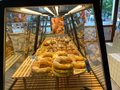 -Dough&Joe团憩(瑞虹天地月亮湾店)