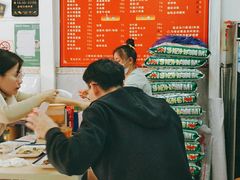 大堂-荣记拉肠(丽江店)