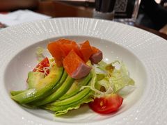 牛油果沙拉-一本魅·日式料理