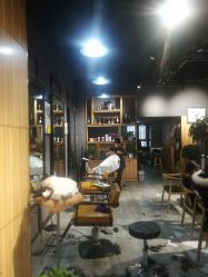 -MOVAN  HAIR莫凡匠人发型屋