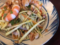 -Cuc Gach Quan Restaurant