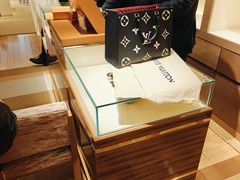 -LV路易威登(贵和购物中心店)