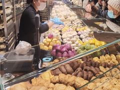 -胖东来生活广场(健康路店)
