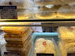 -白玉兰食品甜凤店(合生汇店)