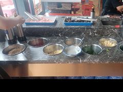 -爱你您·自家鱼塘·活水喷泉鱼火锅(八里店)