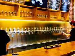 -麦落精酿啤酒餐吧(先农大院店)