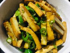 -洞庭土菜小炒馆(易发广场店)