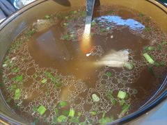 清炖牛肉汤-粤香村(清真川菜店)