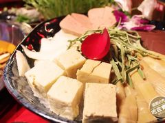 -谭鸭血老火锅(漳州路店)