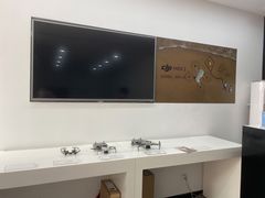 -DJI大疆专营店(1933购物中心店)