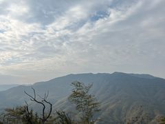 -梅岭月亮湾山体公园