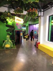 -恐龙探索乐园(磁器口店)