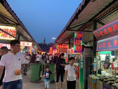 -大学城夜市