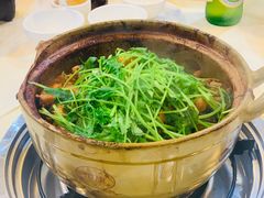 -渝君重庆火锅(嘉宾路店)