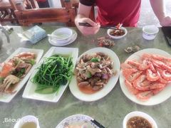 -四川小胡子海鲜(丁村万人海鲜广场店)